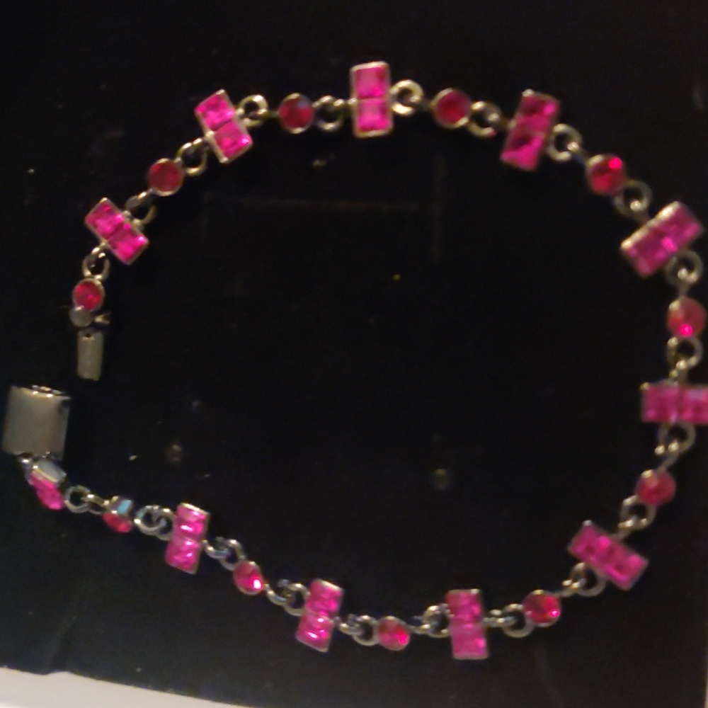Givenchy Bracelet Nwot Beautiful Pink And Gunmetal - Picture 7 of 12
